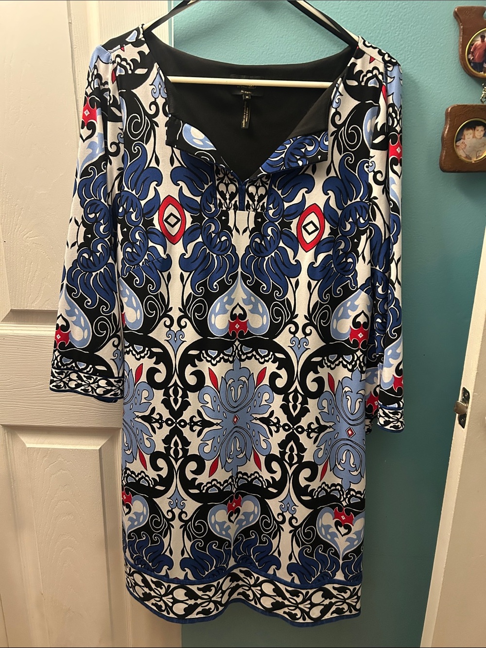 Laundry By Shelli Segal Blue, Black & White Patterned V-Neck Tunic Dress